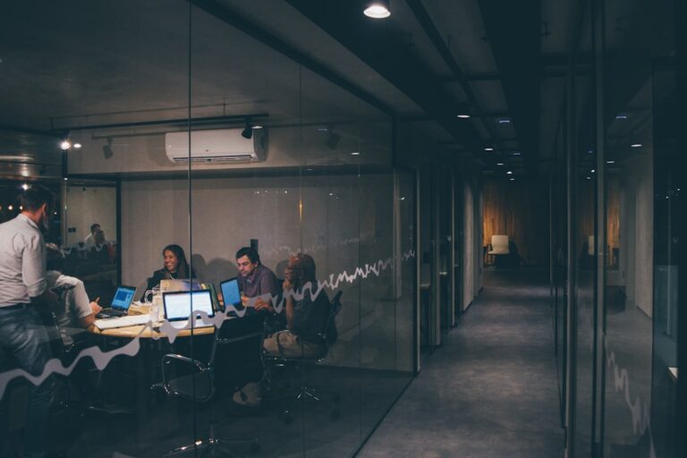 Kobiety w cyberbezpieczeństwie – jak Polki przełamują bariery w jednej z najmniej sfeminizowanych branż tech?